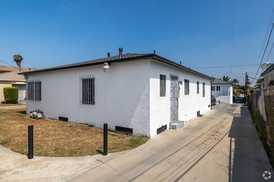 More Photos Of 1525 W 105th St, Los Angeles Apartments For Sale