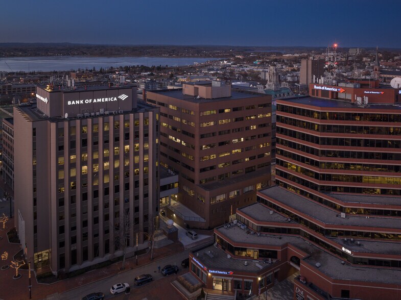 More Photos Of 2 Monument Sq, Portland Office For Lease