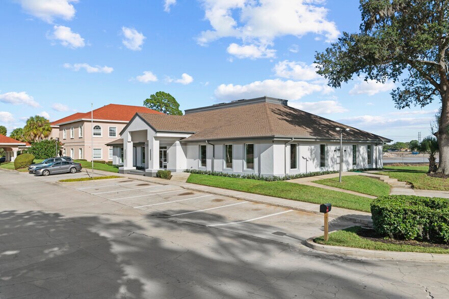 More Photos Of 431 N Kirkman Rd, Orlando Medical For Lease
