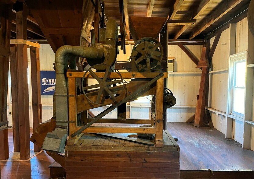 More Photos Of 108 Scenic Dr, Kunkletown Storefront For Sale