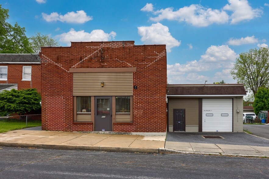 Primary Photo Of 932 High St, Lancaster Light Manufacturing For Lease