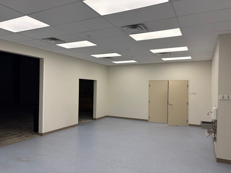 More Photos Of 5115 W Brinkley Rd, Kennewick Warehouse For Lease