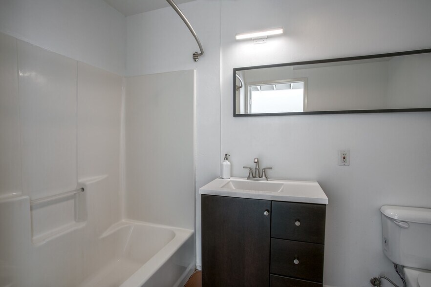 More Photos Of 731 9th Ave, San Diego Loft Creative Space For Sale