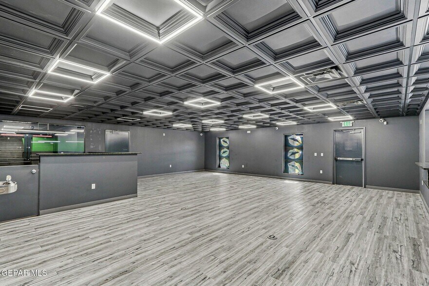 More Photos Of , Sunland Park Flex For Sale