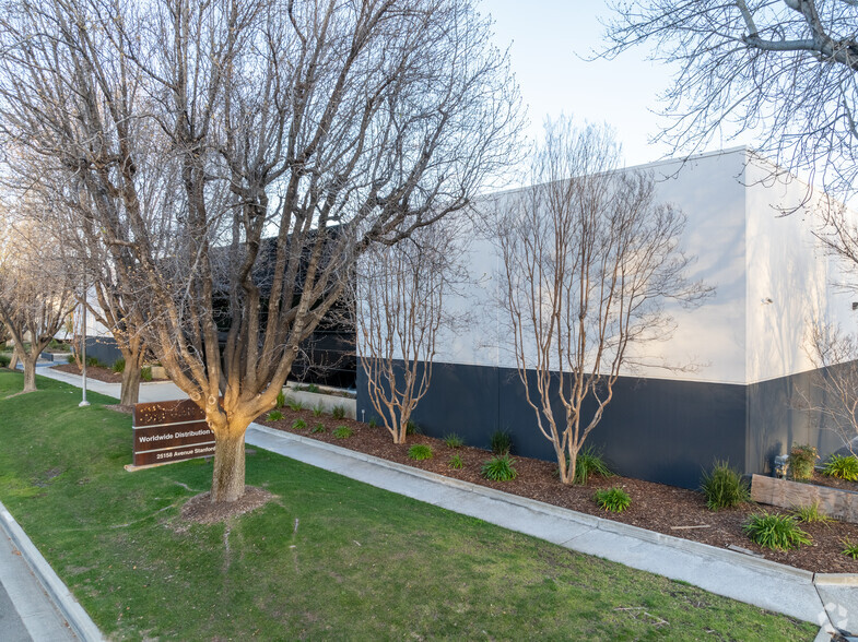 Primary Photo Of 25158 Avenue Stanford, Valencia Warehouse For Lease