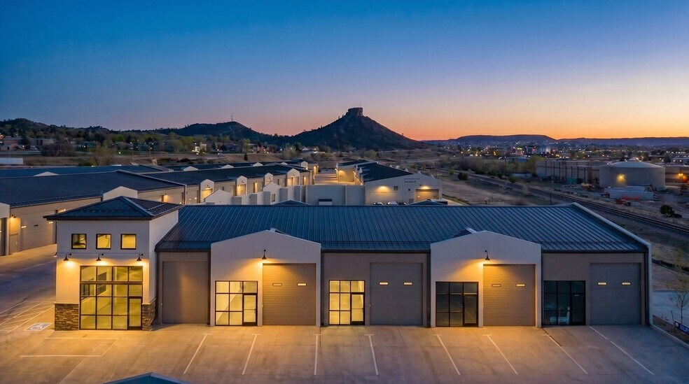 More Photos Of 1931 Liggett Rd, Castle Rock Flex For Lease