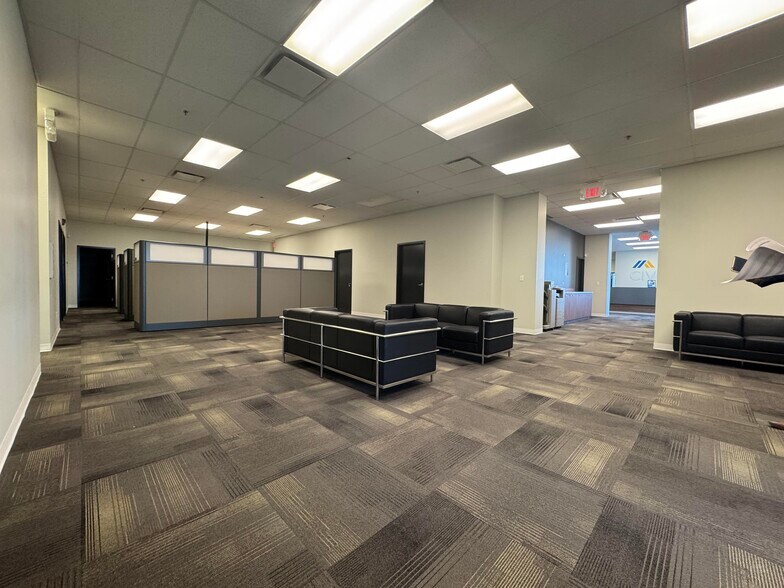 More Photos Of 27671 108A Av NW, Acheson Distribution For Lease
