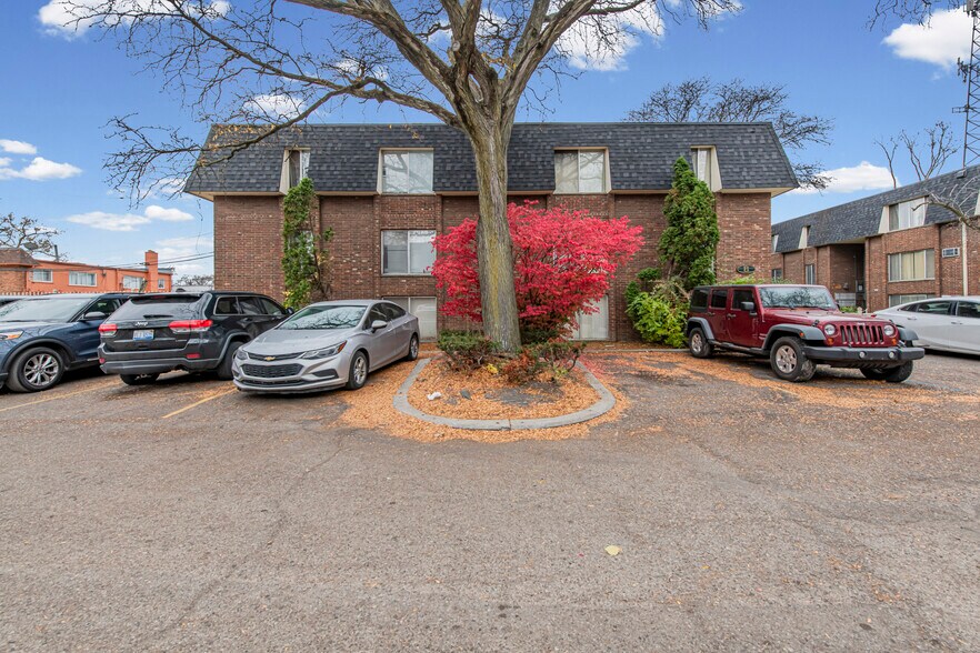 More Photos Of 23740 Fenkell St, Detroit Apartments For Sale