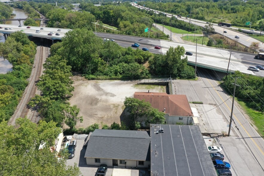 More Photos Of 2162 McKinley Ave, Columbus Warehouse For Sale