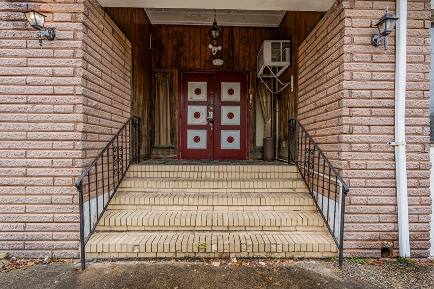 More Photos Of 242 Neptune Blvd, Neptune Storefront Retail Office For Sale