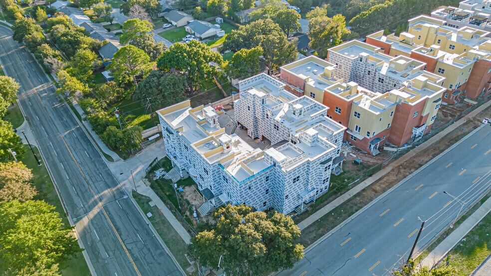 More Photos Of 1206 E Road To Six Flags St, Arlington Apartments For Sale