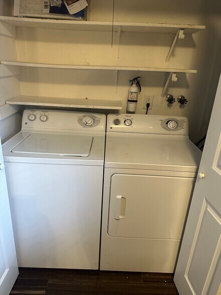 More Photos Of 643 W Oak Terrace Dr, Leesburg Apartments For Sale