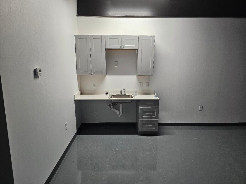 More Photos Of 2601 TX-121, Lewisville Light Distribution For Sale