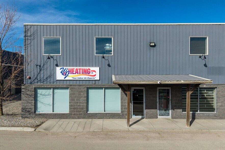 More Photos Of 10 Wrangler Pl, Rocky View C Warehouse For Lease