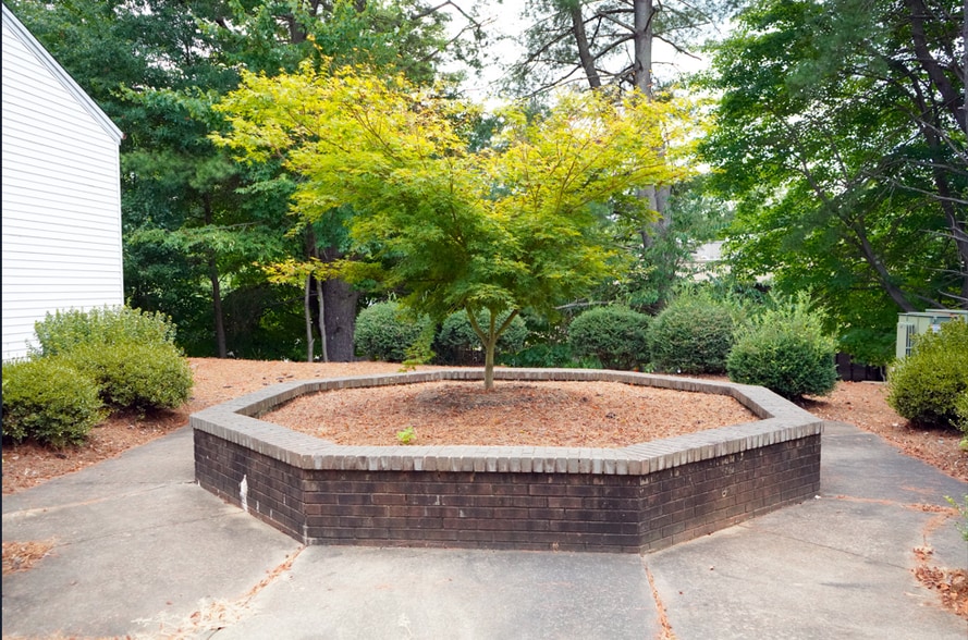 More Photos Of 500 Northgate Park Dr, Winston-Salem Unknown For Sale