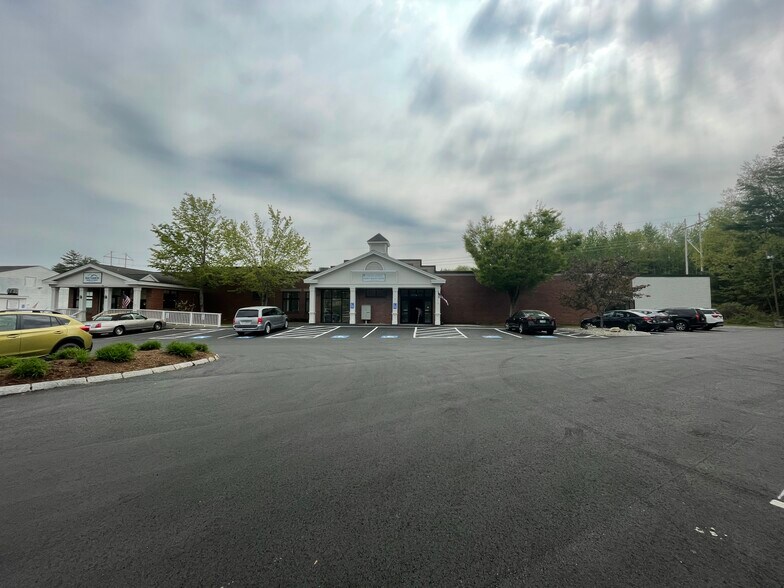 More Photos Of 15B Antrim Rd, Hillsborough General Retail For Lease
