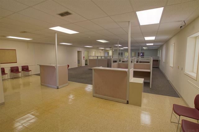 More Photos Of 719 S Buffalo St, Warsaw Office For Lease