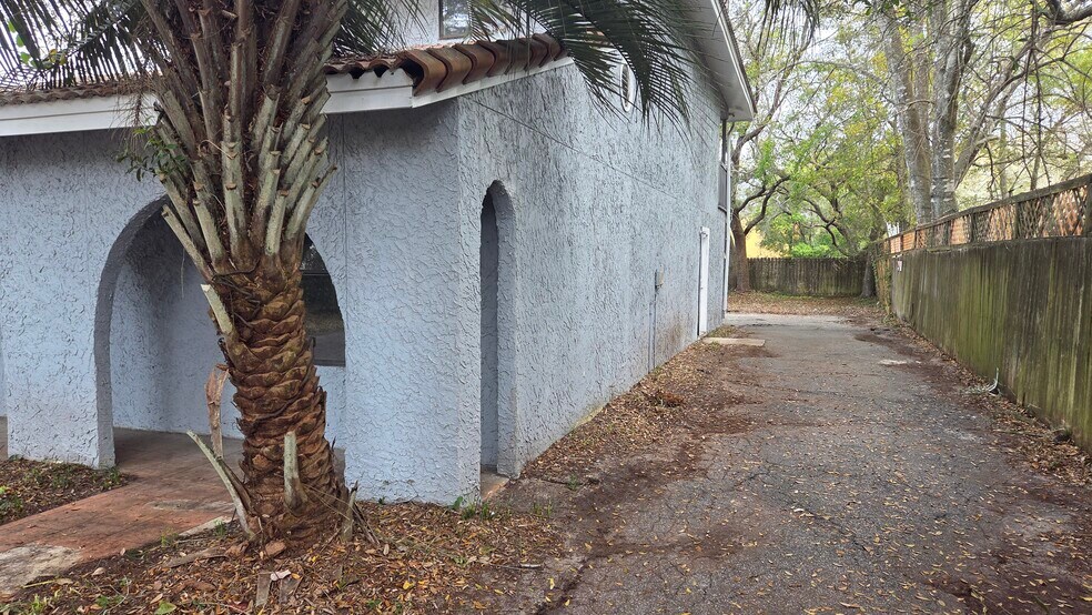 More Photos Of 466 E Miracle Strip Pky, Mary Esther Office For Sale