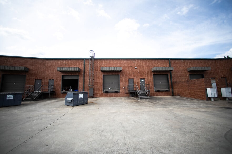 More Photos Of 5910 Shiloh Rd E, Alpharetta Light Distribution For Lease