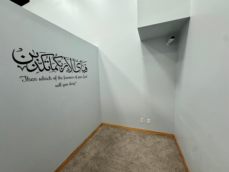 More Photos Of 2151 Consulate Dr, Orlando Loft Creative Space For Lease