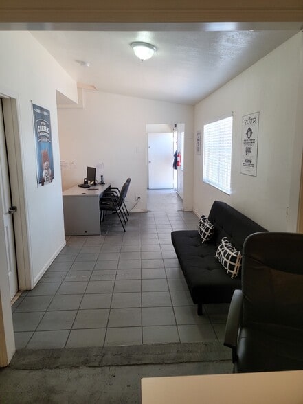 More Photos Of 1208 W Highland Ave, San Bernardino Auto Dealership For Lease