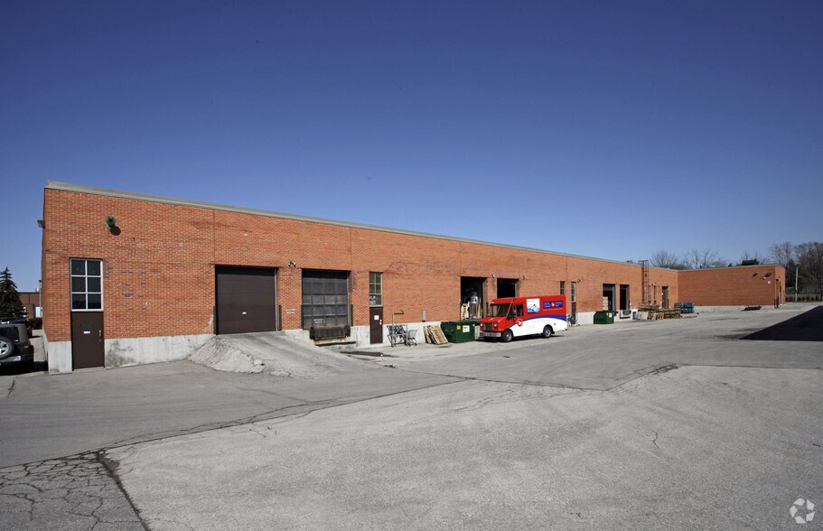 More Photos Of 450 Tapscott Rd, Toronto Warehouse For Lease