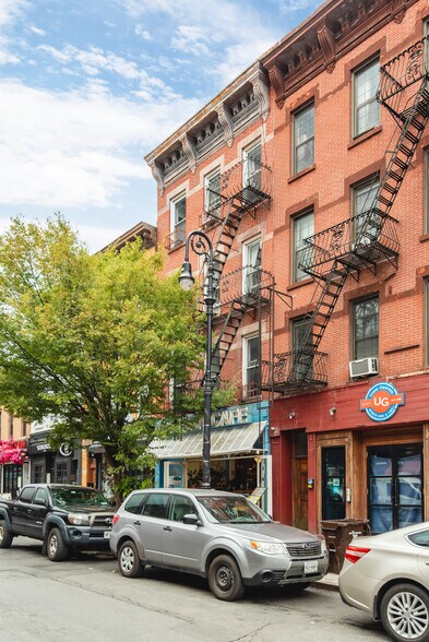 More Photos Of 272 Smith St, Brooklyn Apartments For Sale