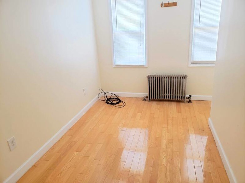 More Photos Of 2477 State Route 57, Stewartsville Storefront Retail Residential For Lease