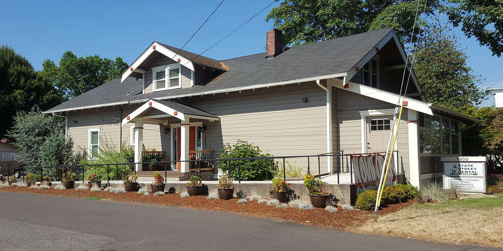 Primary Photo Of 1800 State St, Salem Medical For Sale