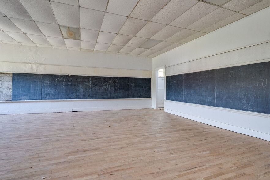 More Photos Of 408 N Conover St, Dayton Schools For Sale