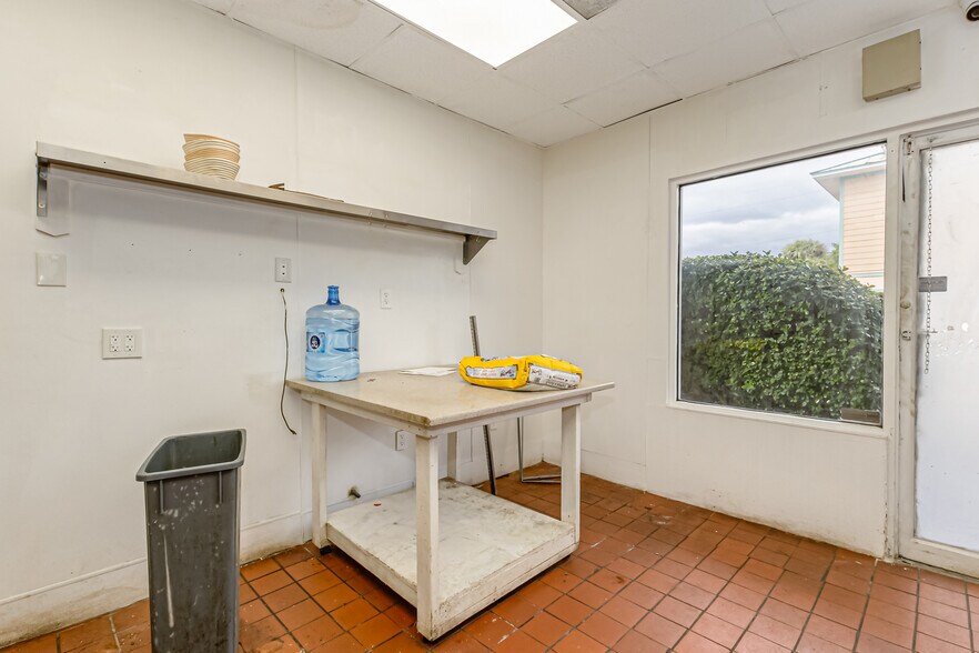 More Photos Of 5935 S Highway A1A, Melbourne Beach Hotel For Sale