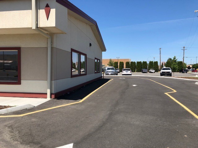 More Photos Of 585 Stevens Dr, Richland Storefront For Lease