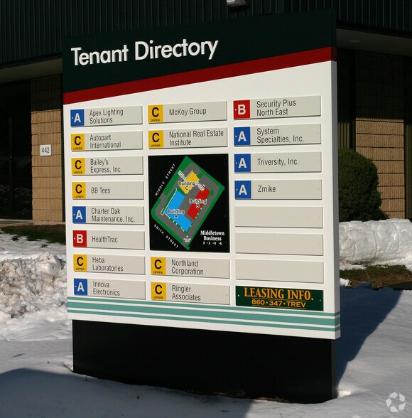 More Photos Of 430-468 Smith St, Middletown Flex For Lease