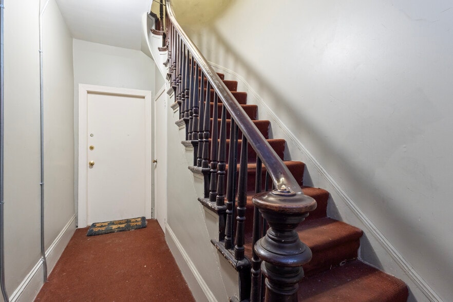 More Photos Of 176 Williams St, Providence Apartments For Sale