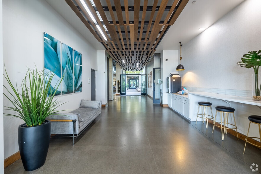 More Photos Of 350 E Congress St, Tucson Apartments For Lease