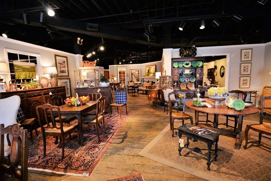 More Photos Of 1401 Williams St, Chattanooga Storefront Retail Office For Lease