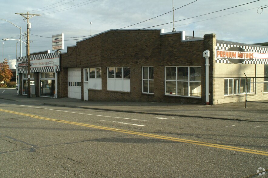 More Photos Of 102 Puyallup Ave, Tacoma Freestanding For Sale