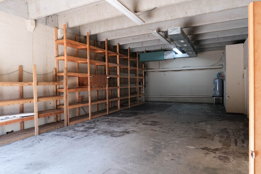 More Photos Of 190-192 Metro Dr, Spartanburg Flex For Lease