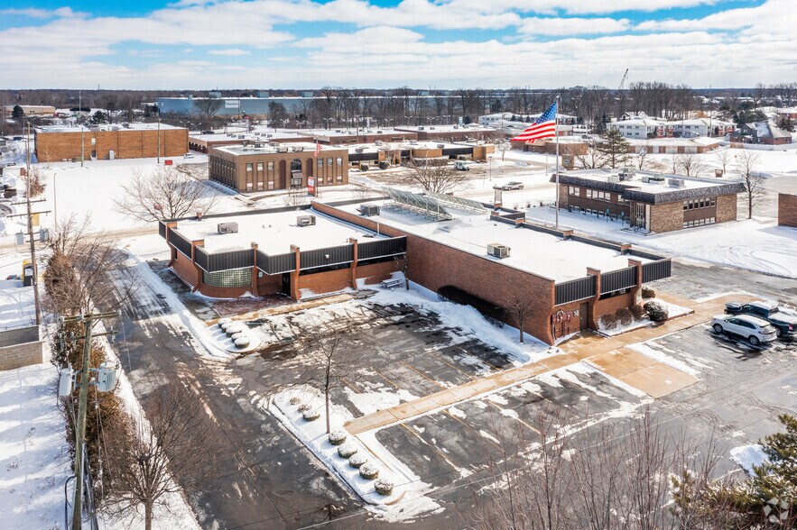 More Photos Of 1550-1570 Kingsway Ct, Trenton Medical For Sale