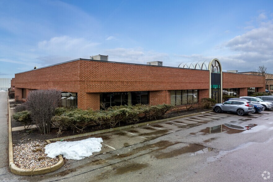 Primary Photo Of 25 Valleywood Dr, Markham Light Manufacturing For Lease