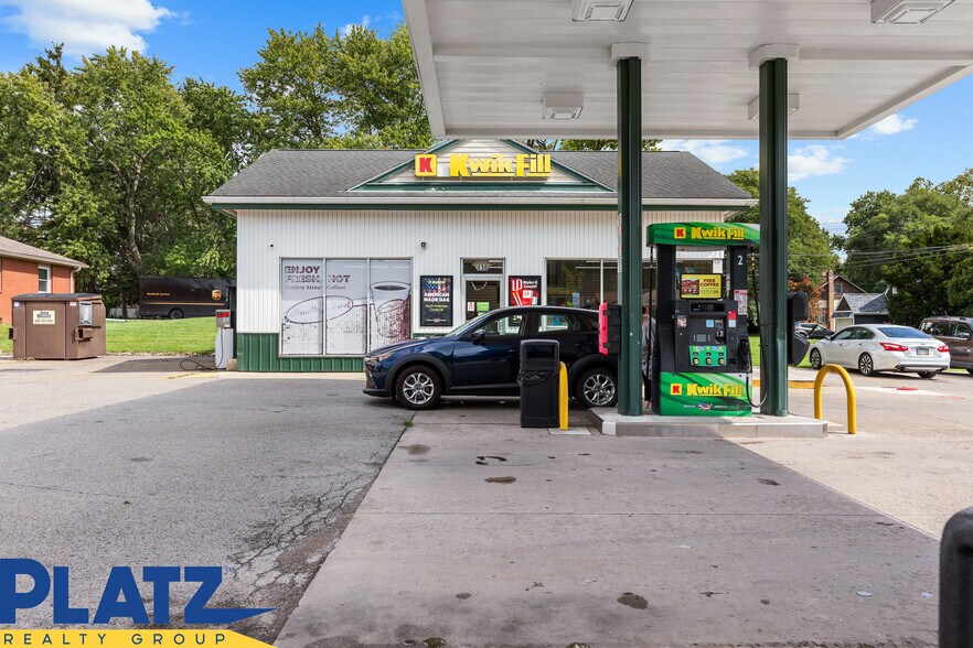 More Photos Of 630 Youngstown Poland Rd, Struthers Service Station For Sale