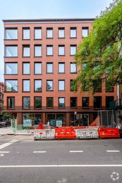 More Photos Of 83 Thompson St, New York Apartments For Sale