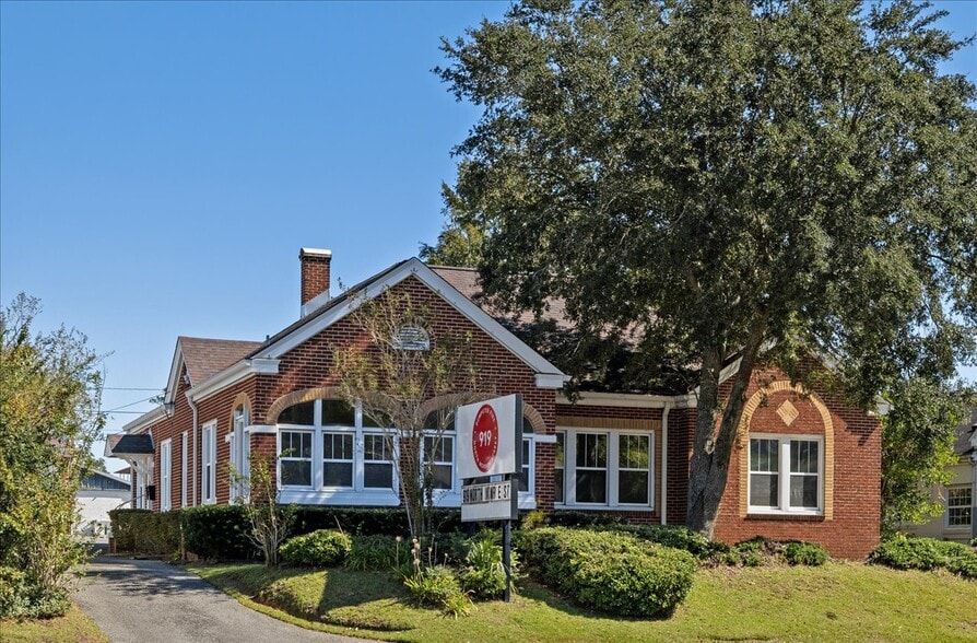 Primary Photo Of 919 N Monroe St, Tallahassee Freestanding For Lease