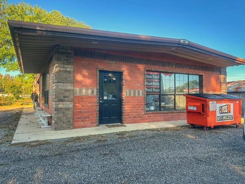 More Photos Of 120 S Cumberland Ave, Russellville Office For Sale