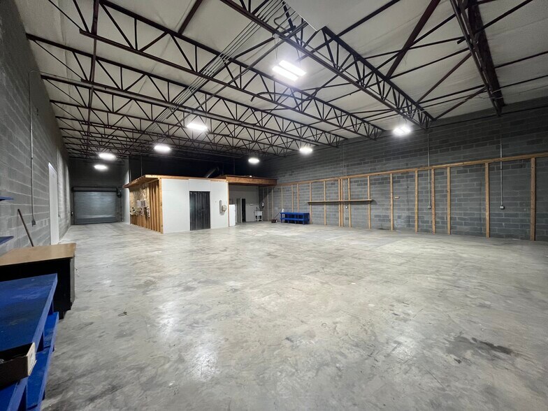 More Photos Of 1705 Orr Industrial Ct, Charlotte Industrial For Lease