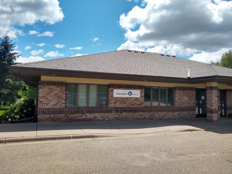 More Photos Of 8935 33rd St N, Lake Elmo Office For Lease