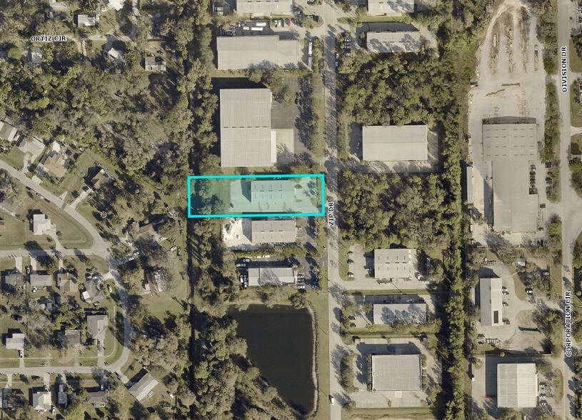 More Photos Of 5650 ZIP Dr, Fort Myers Warehouse For Lease