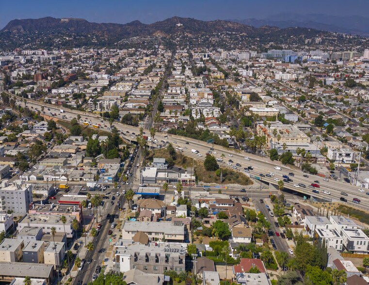 More Photos Of 4583 Melrose Ave, Los Angeles Land For Lease