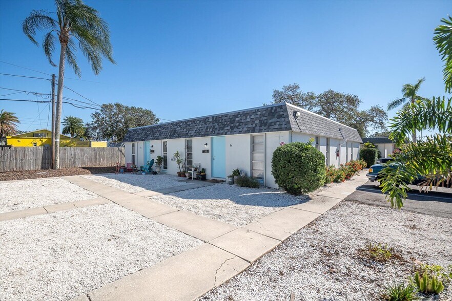 More Photos Of 885 Beltrees St, Dunedin Apartments For Sale