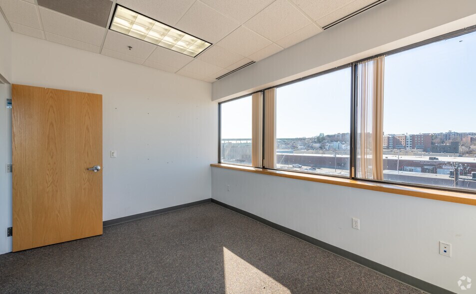 More Photos Of 90 Everett Ave, Chelsea Medical For Lease